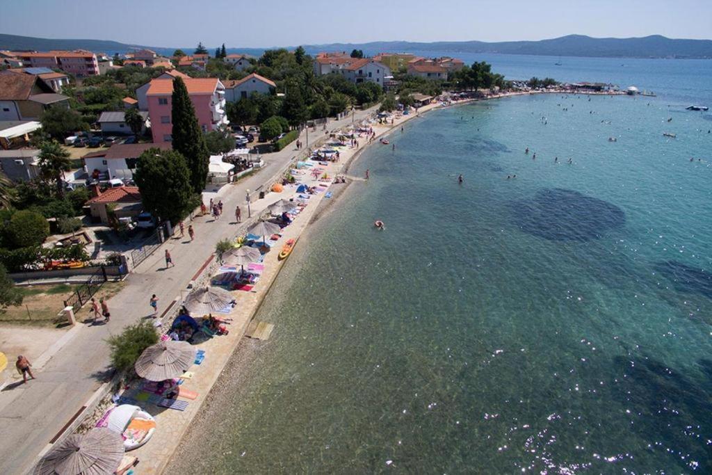 Apartments Kocijan Sukošan Екстериор снимка
