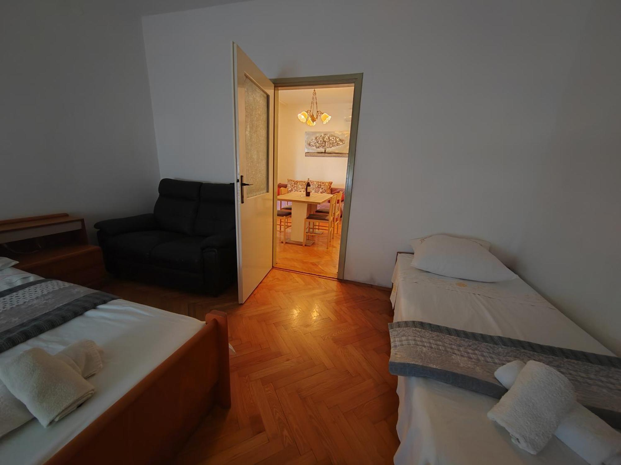 Apartments Kocijan Sukošan Екстериор снимка